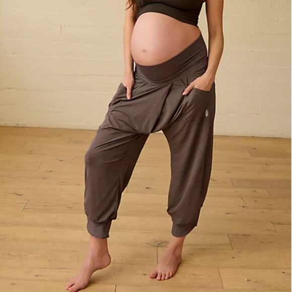Free People Movement x Hatch XS Black Refresh Harem Maternity Pants - Picture 2 of 11